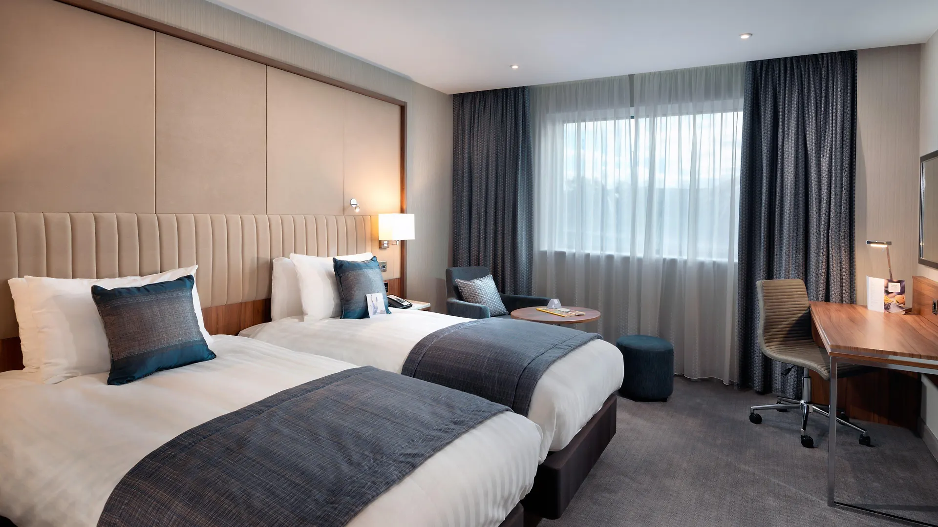 Crowne Plaza London Heathrow T4 By Ihg Hotell Hillingdon Storbritannien