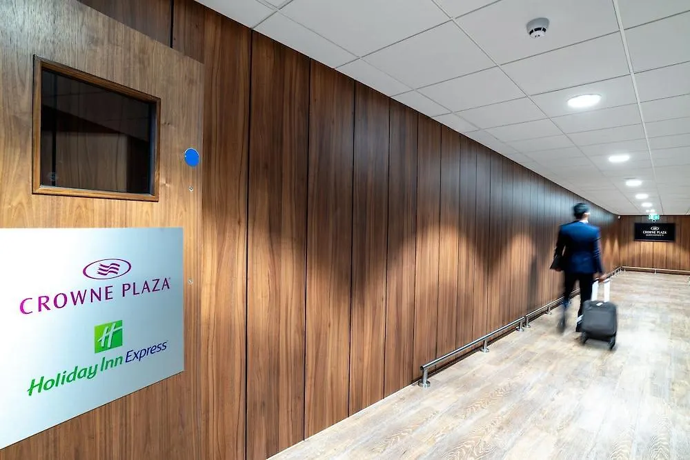 Отель Crowne Plaza London Heathrow T4 By Ihg Хитроу
